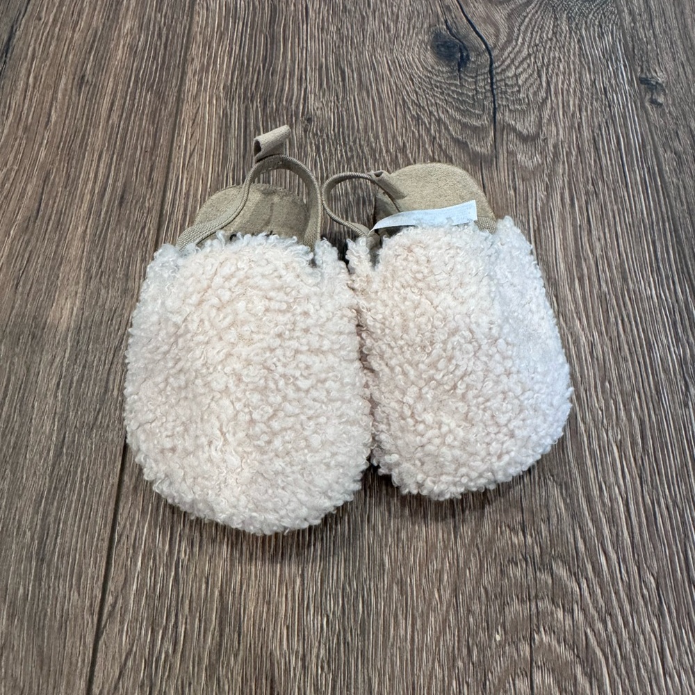 Carter's Cream Sherpa Clogs Baby Walker Shoes 0-3m